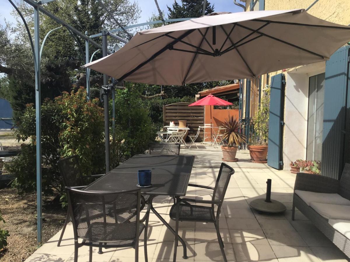 Mas De La Grave Bed and Breakfast Althen-des-Paluds Εξωτερικό φωτογραφία
