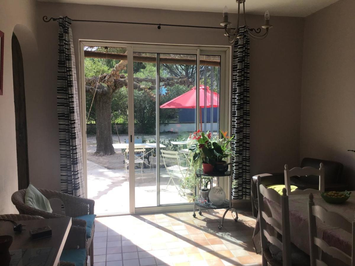 Mas De La Grave Bed and Breakfast Althen-des-Paluds Εξωτερικό φωτογραφία